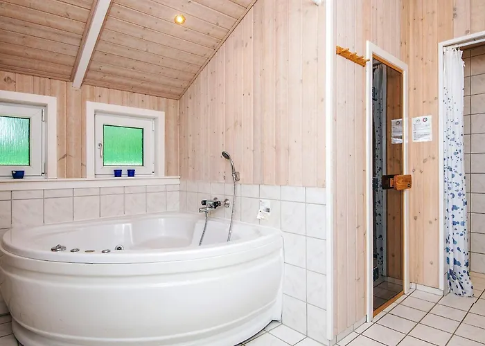 Lakeview Retreat With - By Traum Casa vacanze